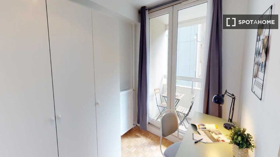 Double room Paris, 4 beds, 90m² — photo 9