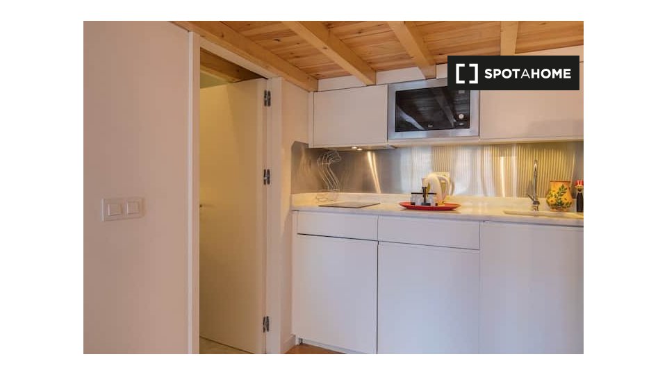 Apartment mono Lisbon, 20m² — photo 8
