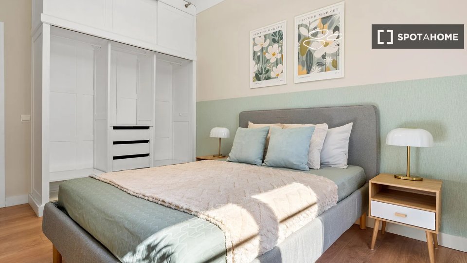Double room Lisbon, 5 beds — photo 12