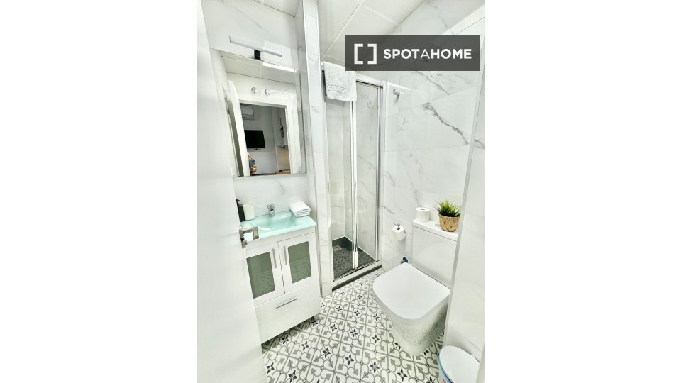 Apartment mono Madrid, 15m² — photo 2