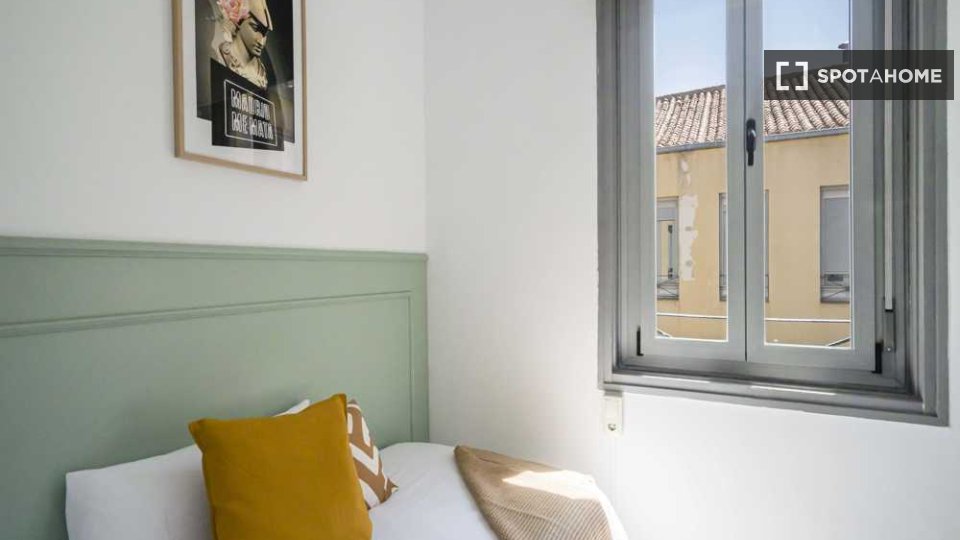 Chambre double Madrid, 67 chambres — photo 70