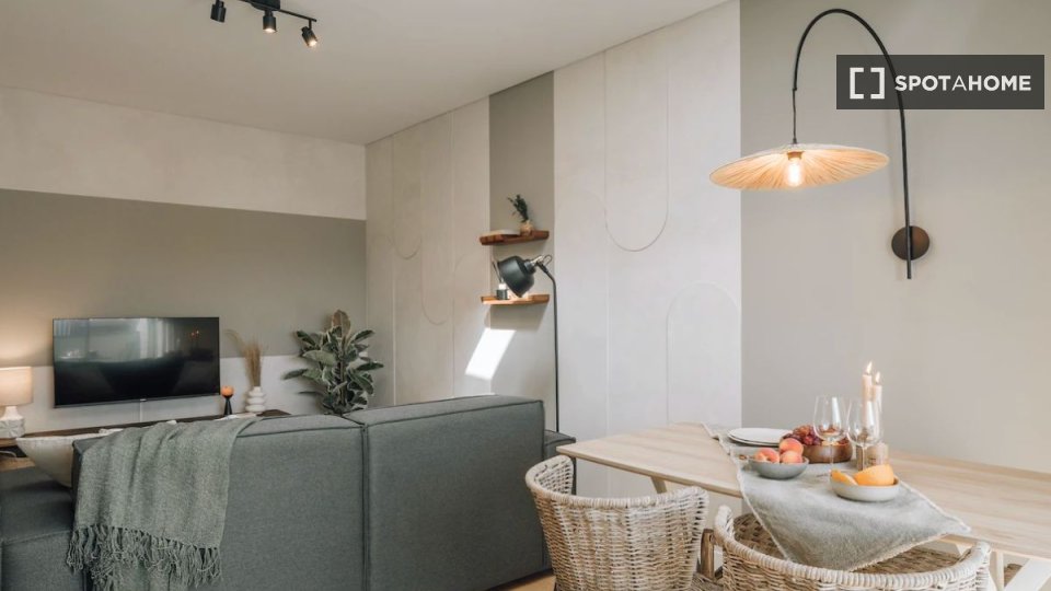 Apartment Lisbon, 1 bed — photo 12