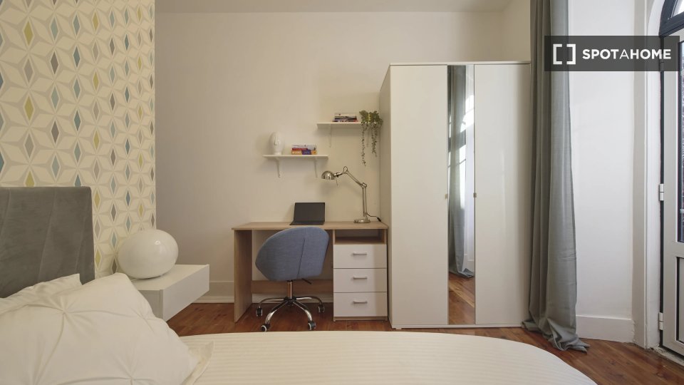 Double room Lisbon, 8 beds — photo 14