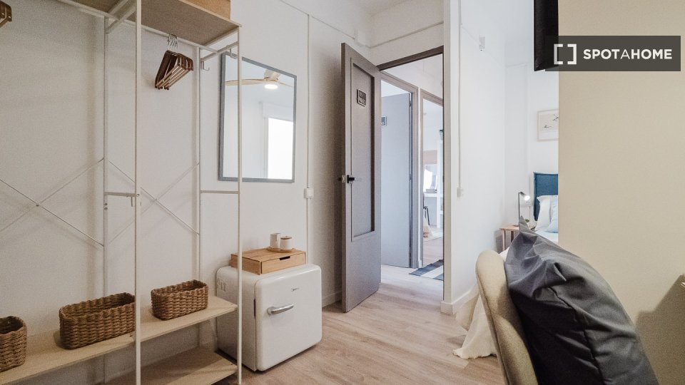 Double room Barcelona, 8 beds, 220m² — photo 50