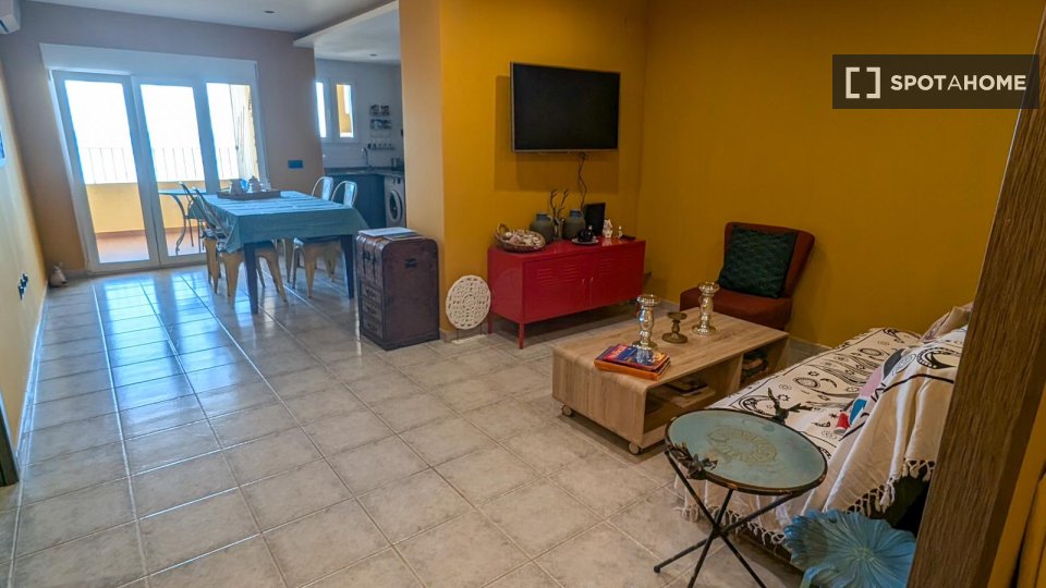 Apartment Valencia, 2 beds — photo 2
