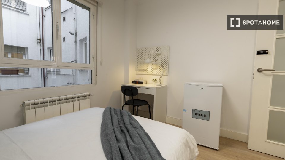 Double room Madrid, 7 beds — photo 6