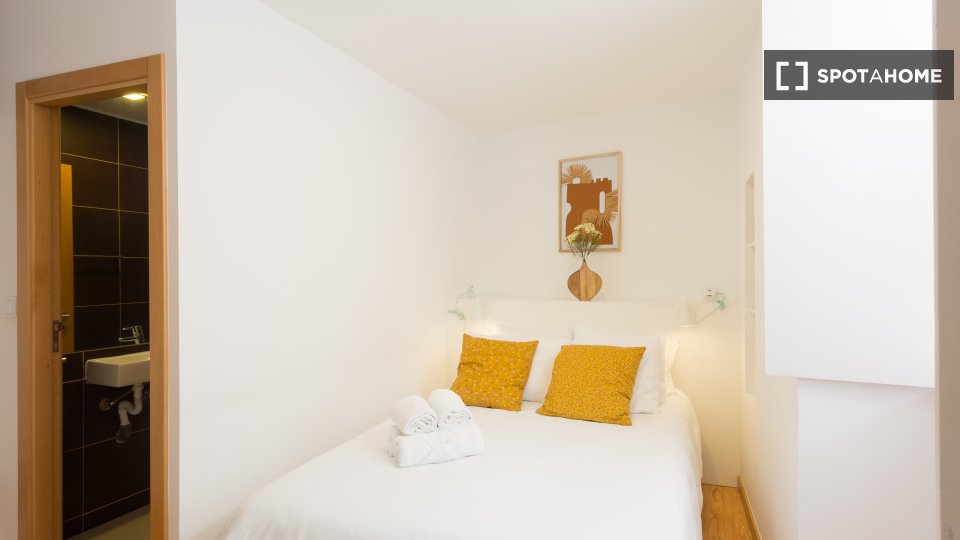 Apartment Coimbra, 2 beds, 75m² — photo 27