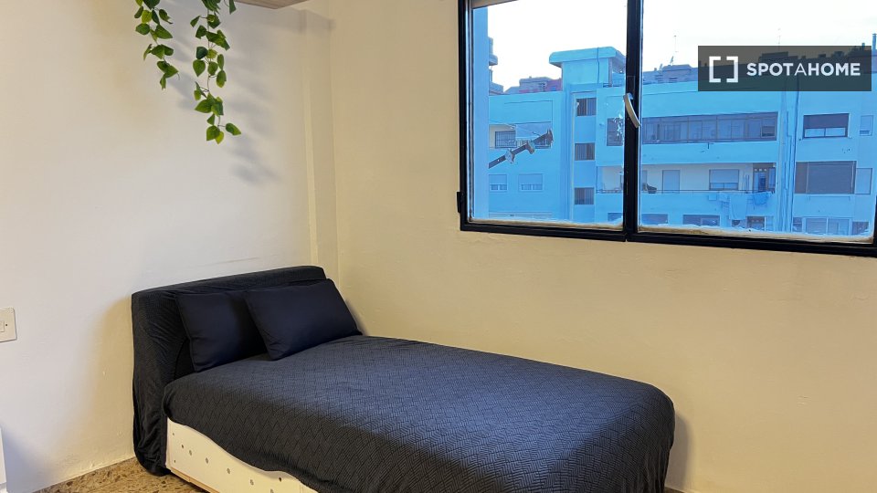 Double room Valencia, 5 beds — photo 2