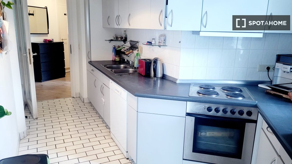 Apartment Berlin, 2 beds, 75m² — photo 2