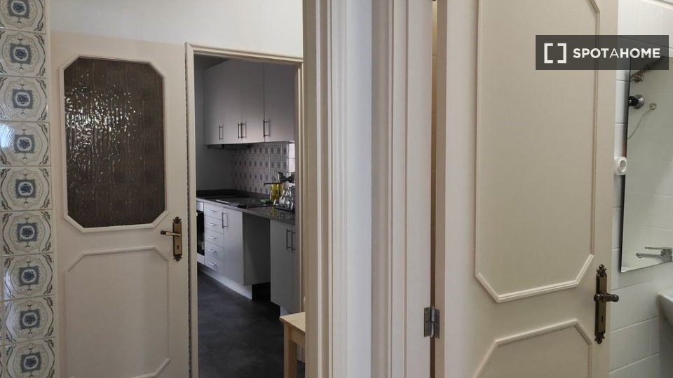 Double room Porto, 4 beds, 100m² — photo 13