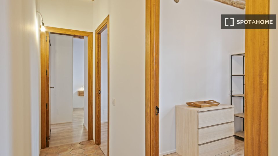Apartment Barcelona, 2 beds, 85m² — photo 43