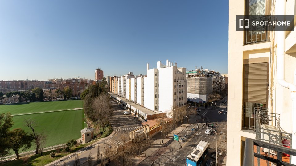 Double room Madrid, 8 beds — photo 33