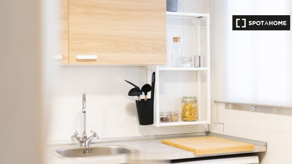 Double room Valencia, 5 beds, 110m² — photo 14