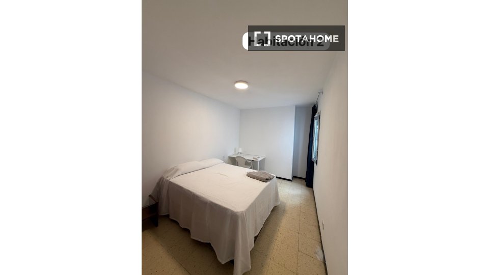 Habitación en piso compartido en alquiler en Alcaravaneras, Las Palmas.
