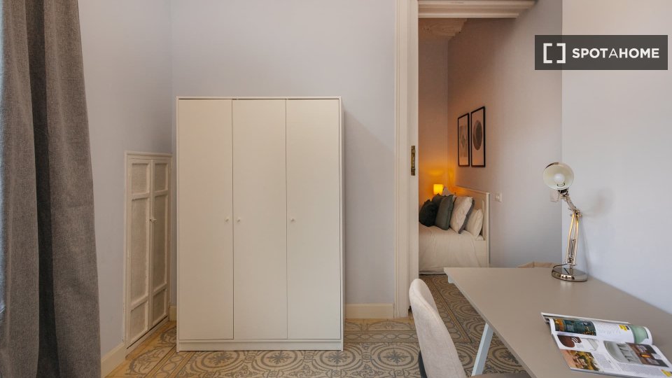Double room Barcelona, 7 beds — photo 2