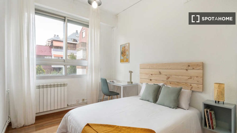 Double room Madrid, 10 beds — photo 42