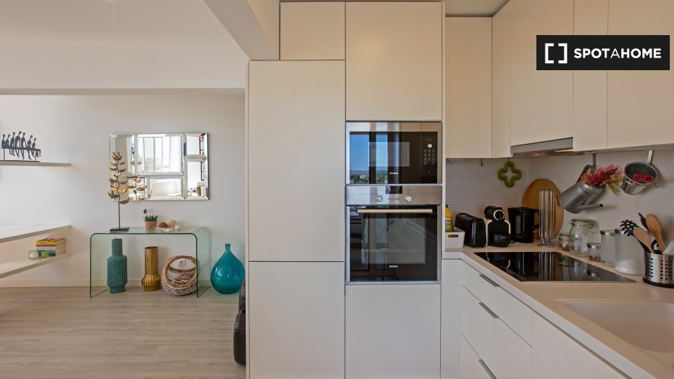 Apartment Lisbon, 1 bed — photo 14