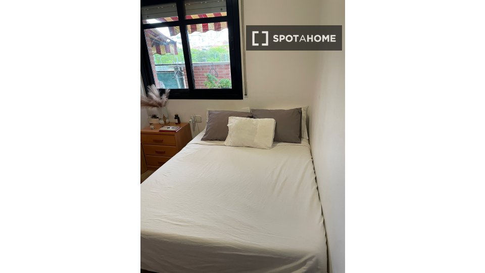 Double room Barcelona, 1 bed, 100m² — photo 2