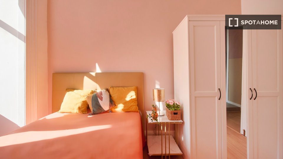 Double room Lisbon, 9 beds — photo 26