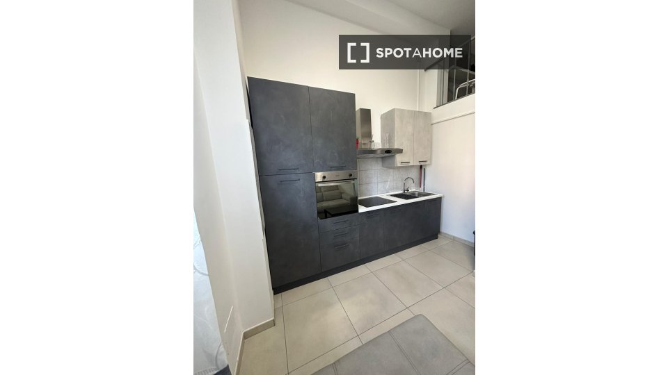 Apartment Milan, 1 bed — photo 5