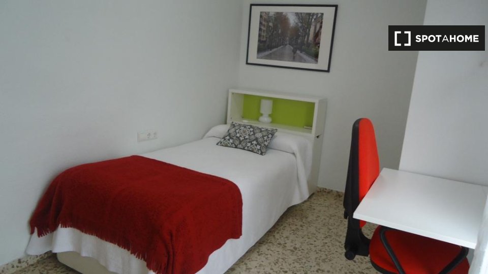 Double room Granada, 4 beds — photo 2