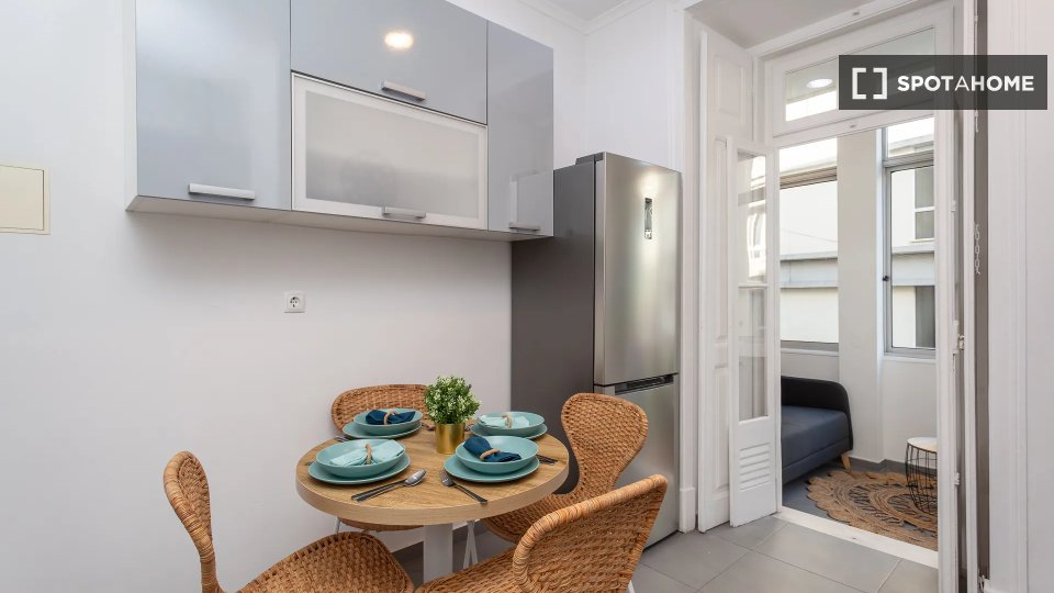 Double room Lisbon, 6 beds — photo 8