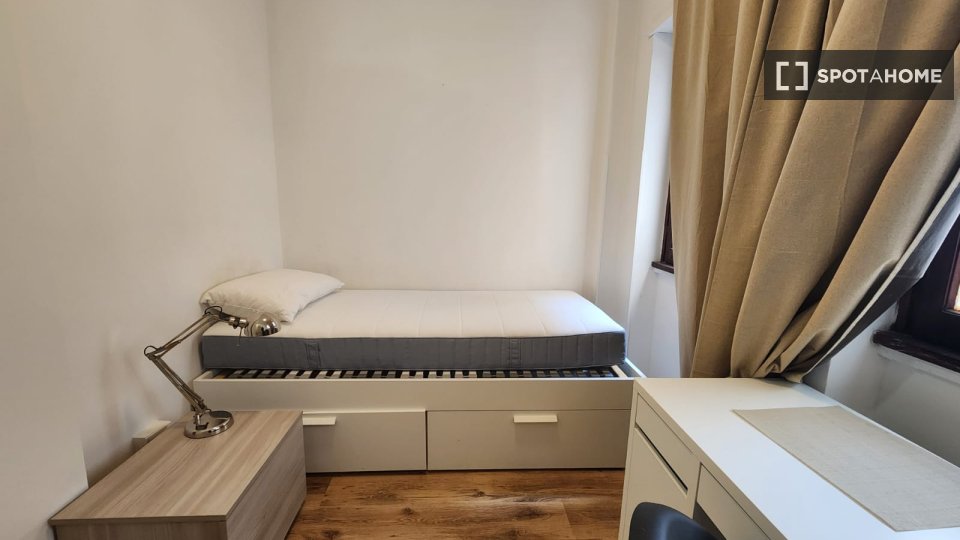 Double room Rome, 6 beds — photo 37