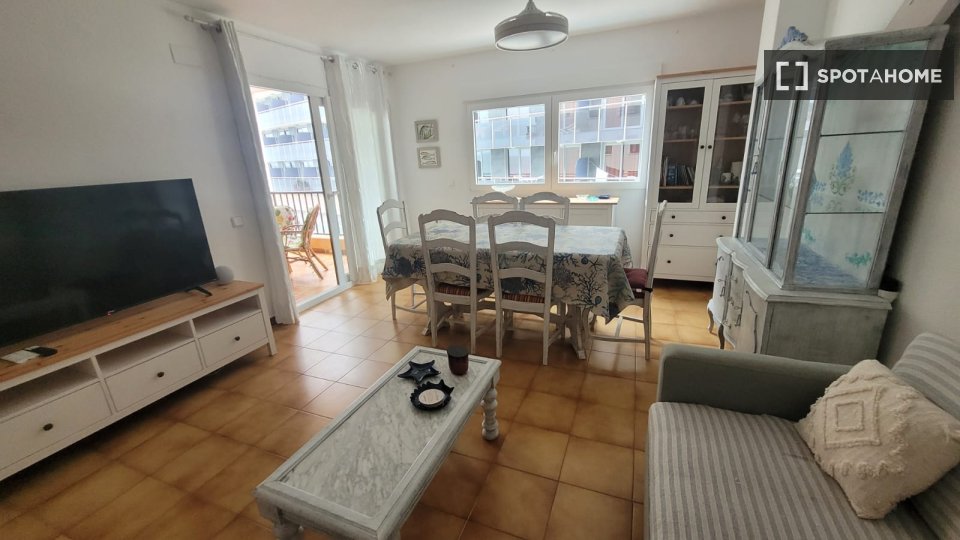Apartment Alicante, 2 beds, 70m² — photo 2