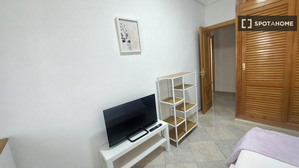 Double room Madrid, 4 beds, 95m² — photo 20