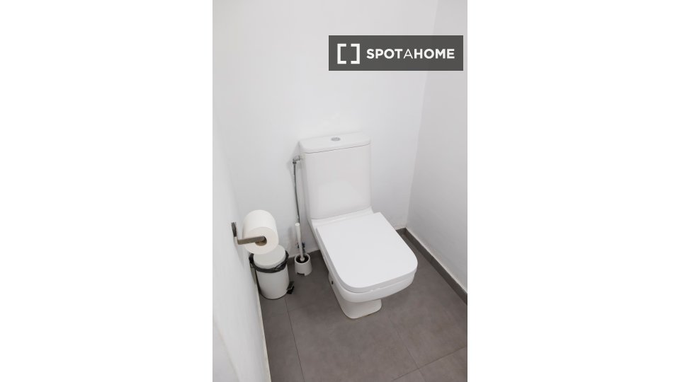 Apartment Valencia, 3 beds, 70m² — photo 31