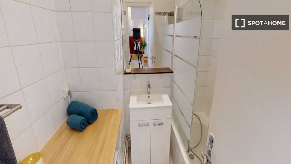Double room Lyon, 5 beds, 90m² — photo 8