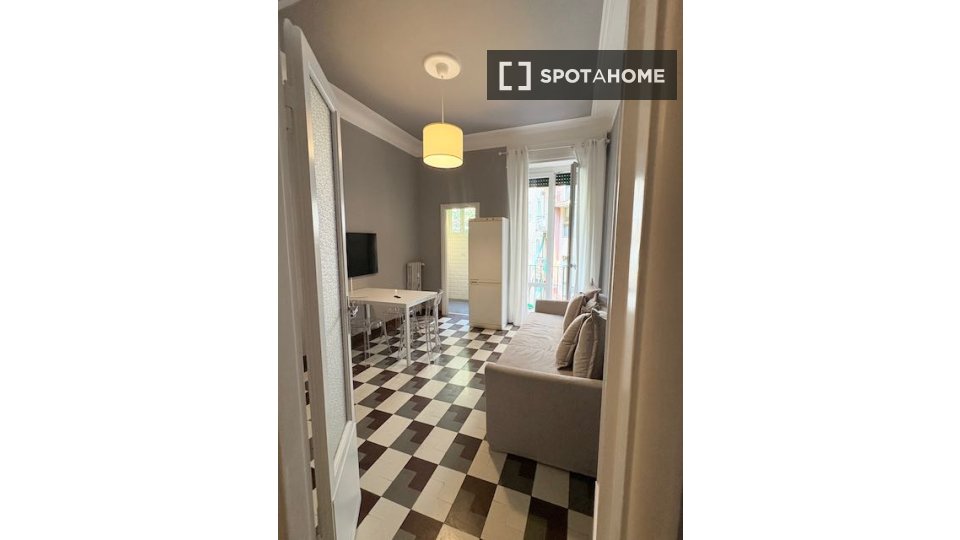 Apartment Milan, 1 bed, 70m² — photo 4