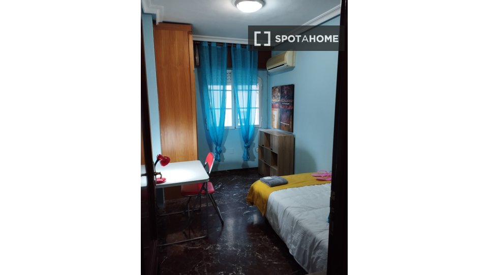 Double room Jaen, 2 beds, 89m² — photo 13