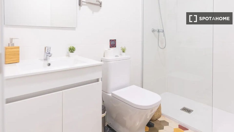 Double room Valencia, 2 beds — photo 3