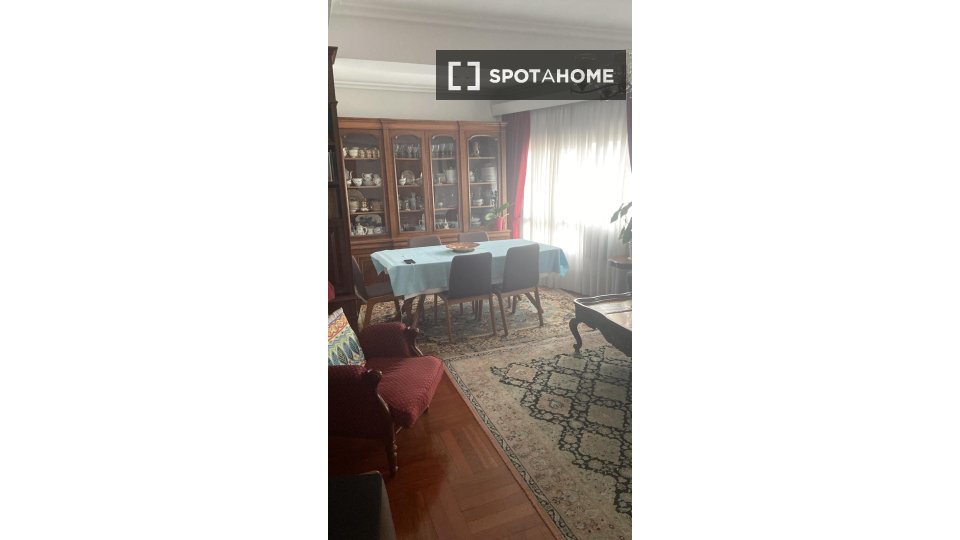 Double room Madrid, 3 beds — photo 4