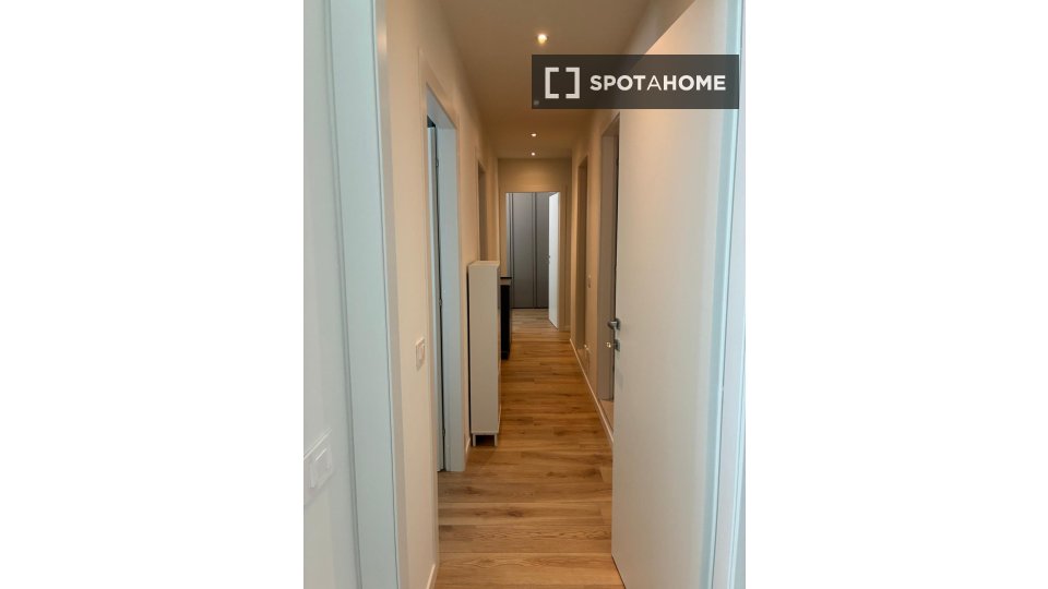 Double room Milan, 1 bed, 80m² — photo 5