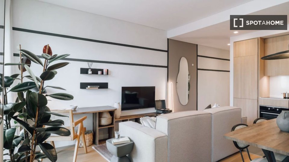 Apartment Lisbon, 2 beds — photo 2