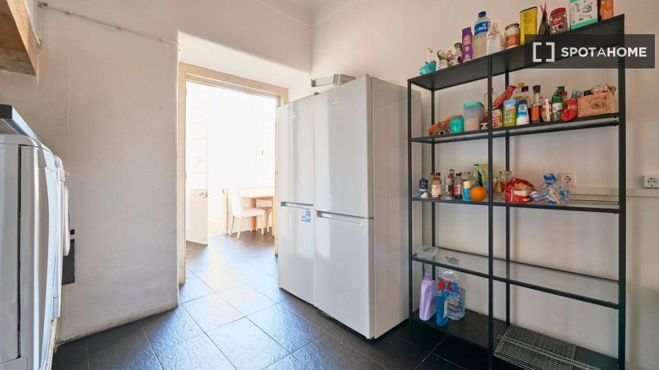 Double room Lisbon, 11 beds — photo 4