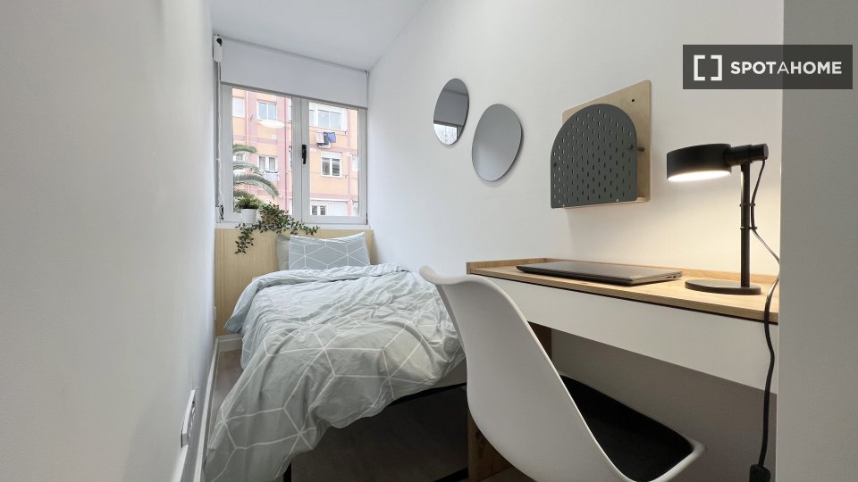 Double room Madrid, 5 beds — photo 19