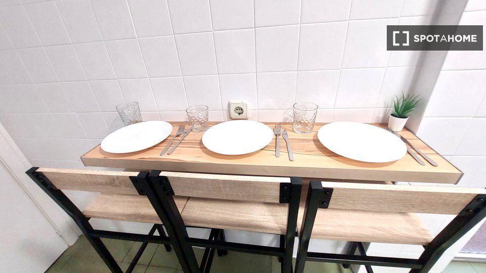 Double room Madrid, 4 beds, 100m² — photo 7