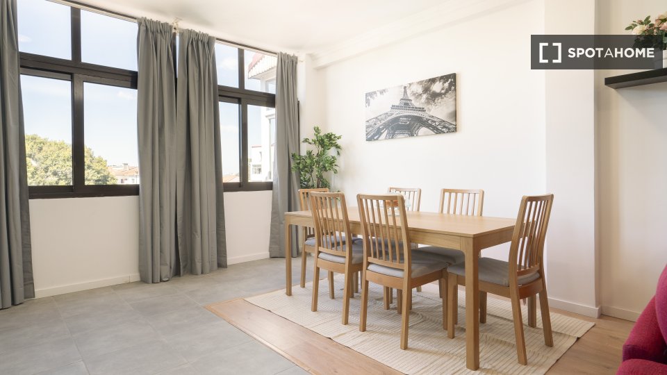 Apartment Porto, 2 beds, 35m² — photo 1