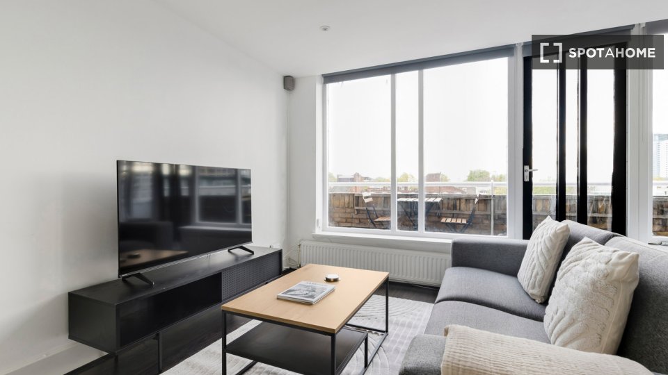 Apartment London, 2 beds — photo 2