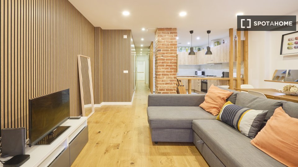 Apartment Lisbon, 2 beds, 65m² — photo 6
