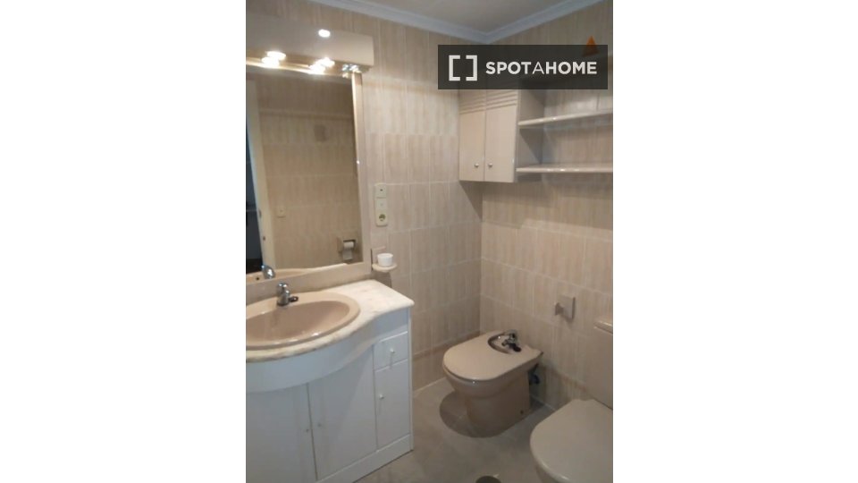 Apartment Valencia, 4 beds, 140m² — photo 14