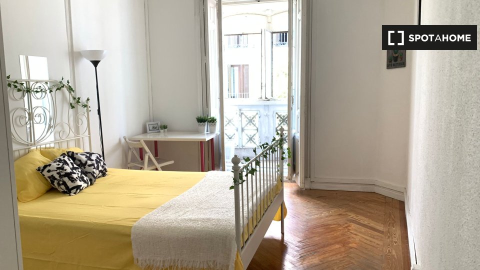 Double room Madrid, 9 beds — photo 1