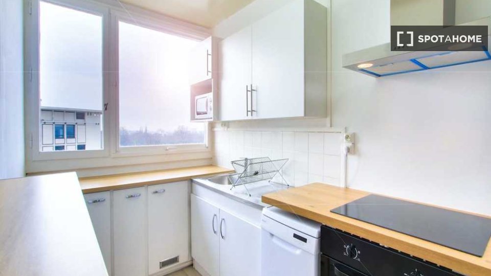 Double room Lille, 3 beds, 70m² — photo 3