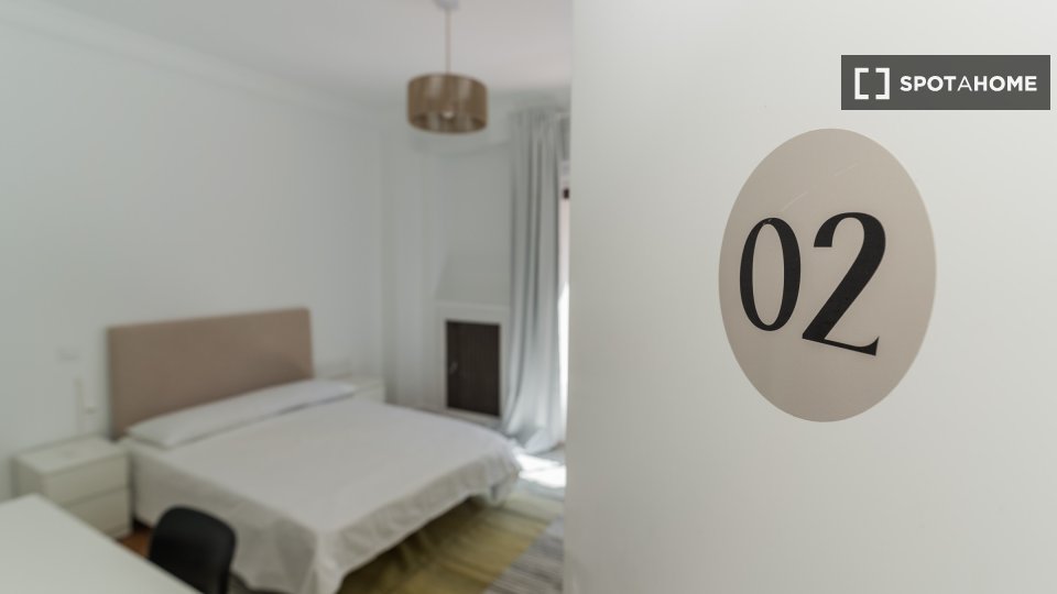 Double room Madrid, 10 beds, 380m² — photo 12