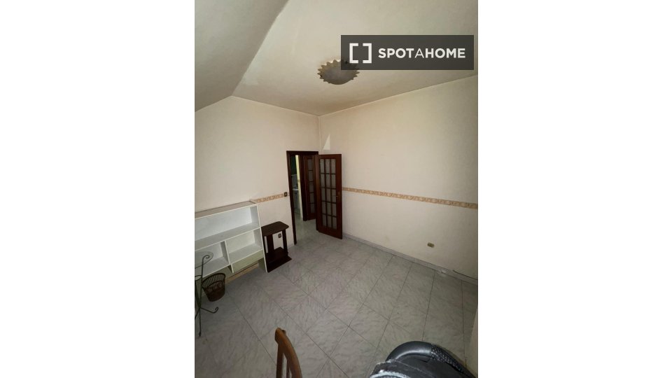 Double room Naples, 2 beds — photo 7