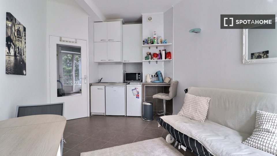 Monolocale in affitto a Les Batignolles, Parigi - a Parigi