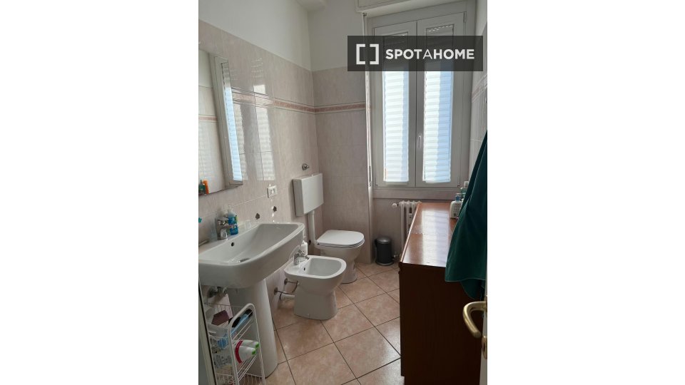 Double room Milan, 3 beds — photo 3